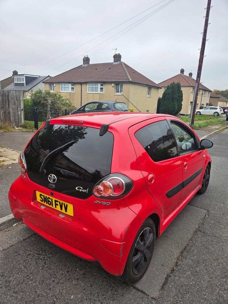 Toyota, AYGO, Hatchback, 2012, Manual, 998 (cc), 5 doors
