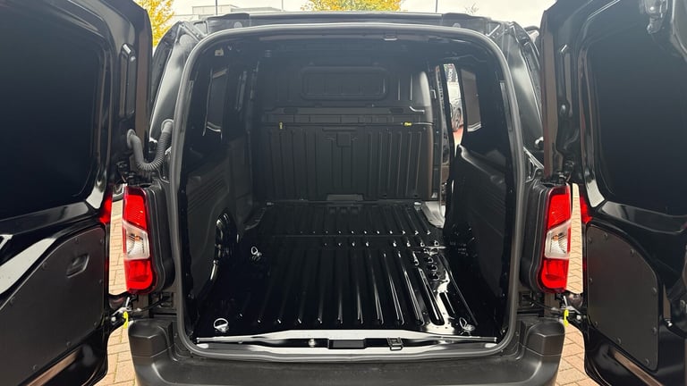 2025 Peugeot Partner 1.5 BlueHDi 950 Professional-Plus Long Panel Van 6dr Diesel Manual LWB Euro ...