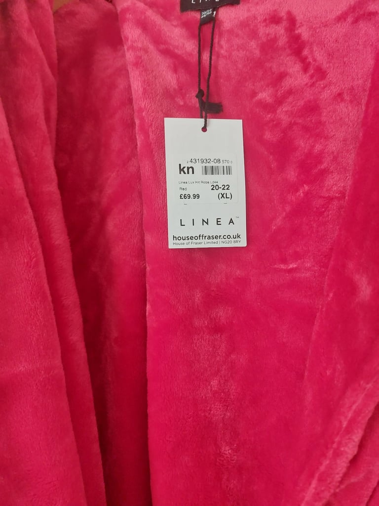  house of fraser dressing gowns luxuriously soft, all sizes, , gowns r all  new in retail packaging.