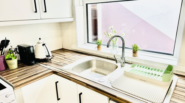 Short medium long term house east Belfast property rent to let 