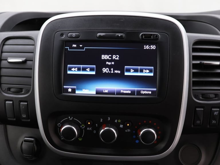 2020 Renault Trafic LL30 ENERGY dCi 170 Sport Nav 9 Seater EDC MPV DIESEL Automatic