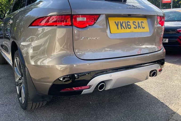2016 Jaguar F-Pace 3.0d V6 S 5dr Auto AWD ESTATE DIESEL Automatic