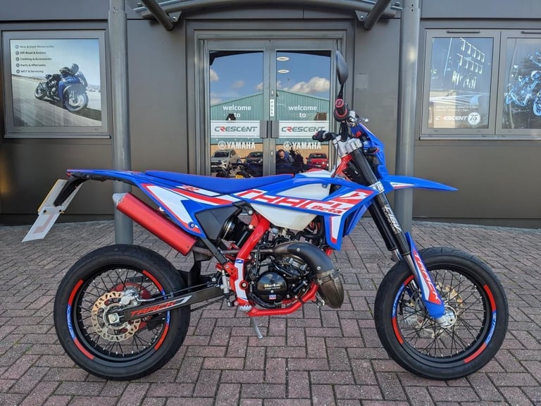 BETA RR50 2T MOTARD - 50CC ROAD LEGAL SUPERMOTO - LOW MILES - 2 STROKE - QUALITY