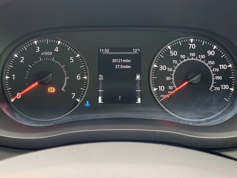 2023 Renault Master 145ps ENERGY 35 Business Luton Low Loader LWB 4.85m with Roller Shutter Doo L...