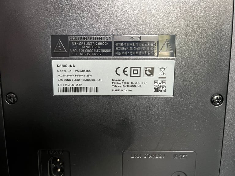 Samsung Soundbar, subwoofer and Rear Speakers