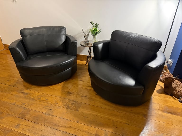 2x Black Swivel Chairs 