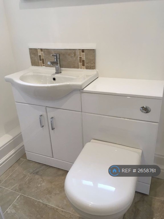 3 bedroom house in Tyisaf, Pentre, CF41 (3 bed) (#2658761)