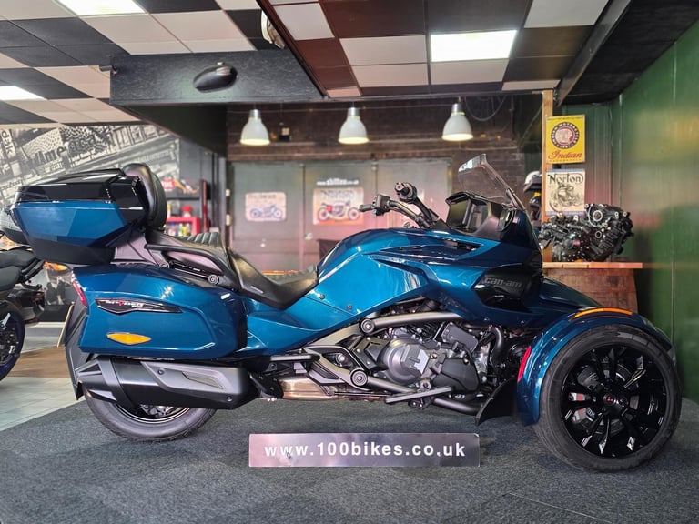 2024 CAN-AM SPYDER F3 LIMITED TRIKE 1330CC SEMI AUTO 2,200 MILE'S 