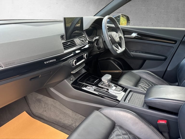 AUDI Q5 2.0 TDI 40 Black Edition 2024