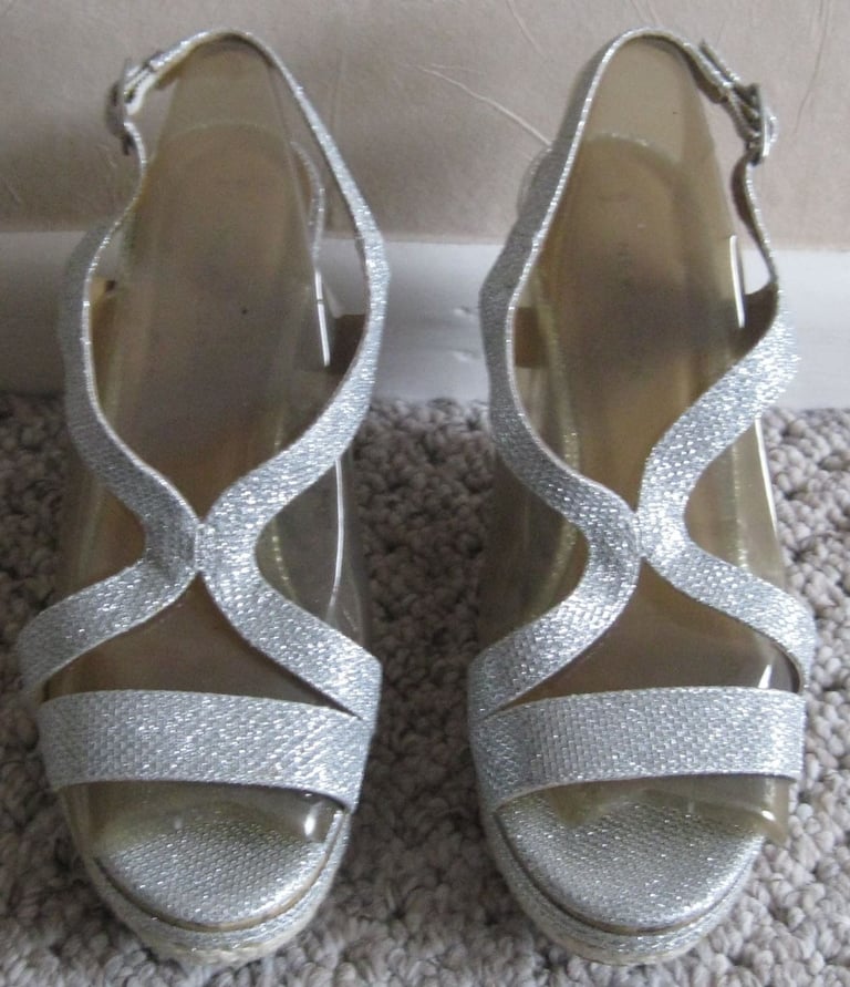 Ladies shoes,  size 4, mostly NEW or hardly worn. £4 - £8 per pair.