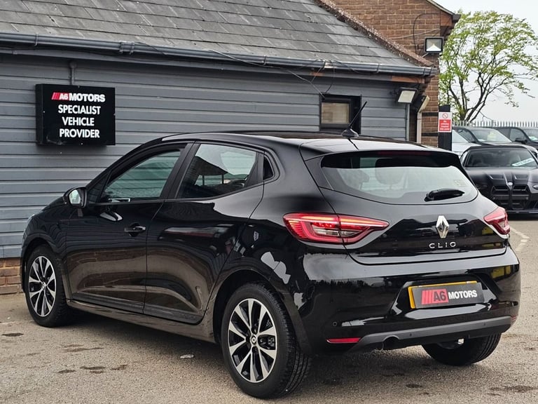 2021 Renault Clio 1.0 TCe 90 Iconic 5dr HATCHBACK PETROL Manual