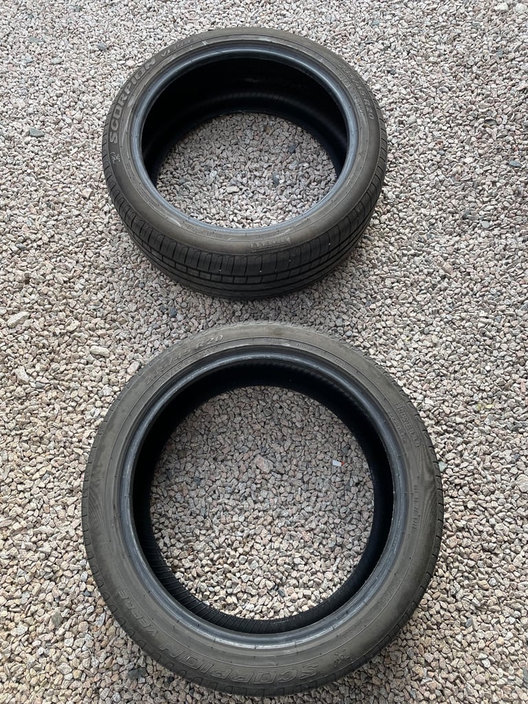 Pair of Pirelli Scorpion Verde Seal Inside tyres 235/45 R20 100V
