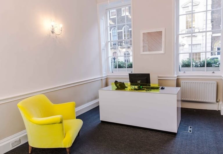Furnished offices to rent in *Holborn*. Office Spaces for 4 to 60 desks WC1