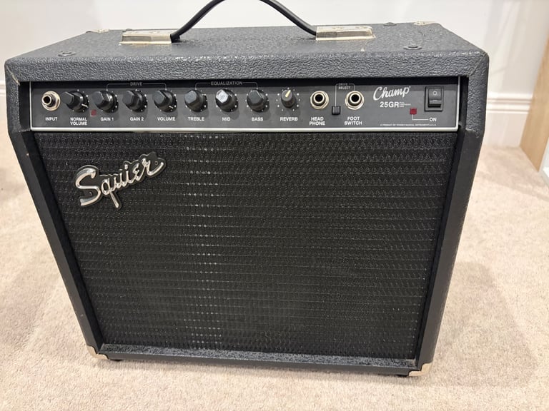 Fender Squier 3/4 length guitar and amp