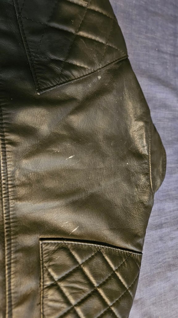 1980's WOLF LEATHERS Cafe RacerJacket painted motorbike jacket - Hand Painted Queensryche - 44'