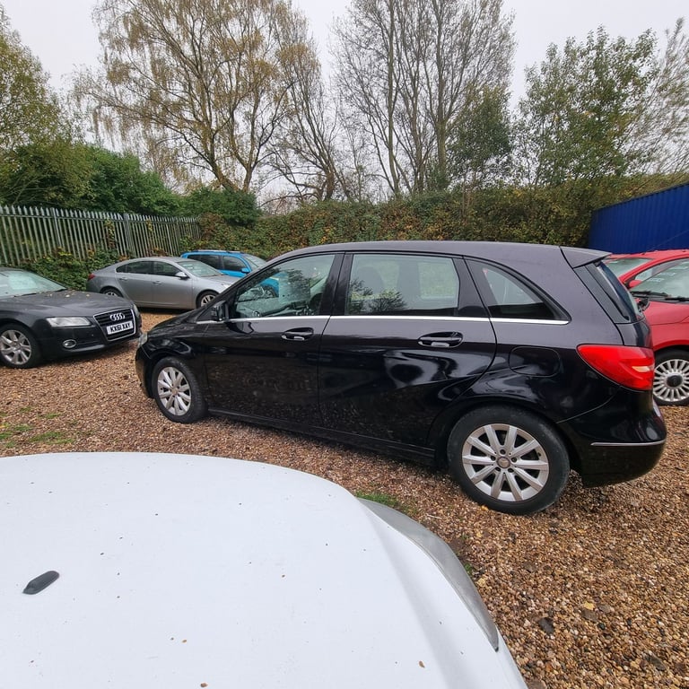 MERCEDES-BENZ W246 B180 CLASS 1.5 DIESEL 107 BHP YEAR 2014 £20 ROAD TAX PER YEAR&LONG  MOT!!!