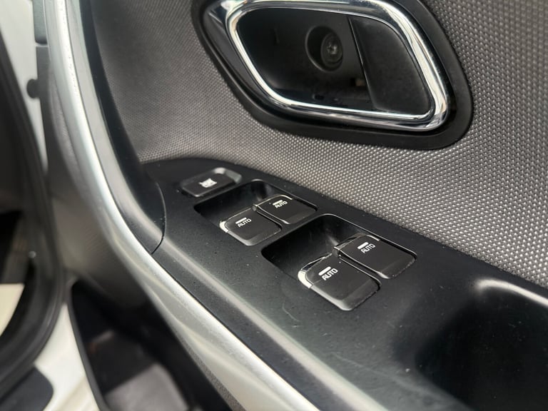 2018 Kia Ceed 1.6 GDi ISG 2 5dr HATCHBACK Petrol Manual