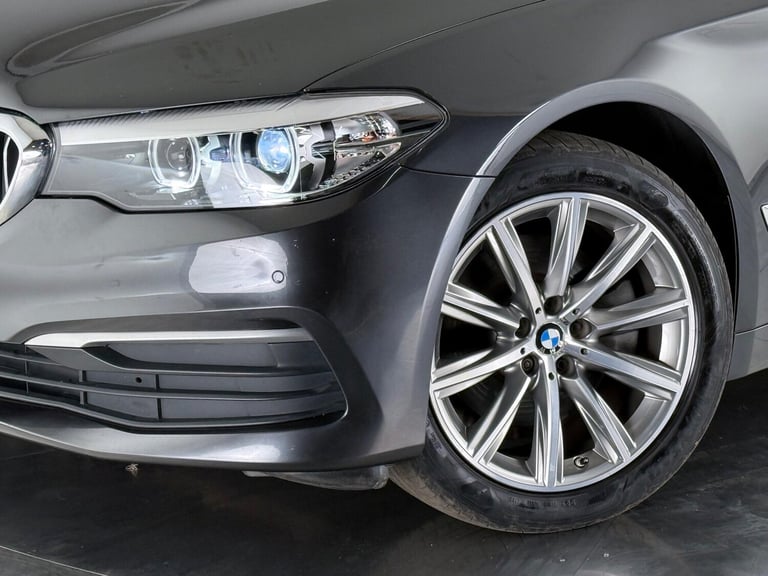 2020 BMW 5 Series 520d SE 4dr Auto SALOON DIESEL Automatic