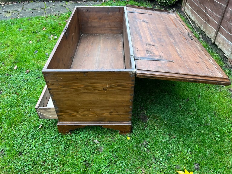 Antique Pine Ottoman/Trunk 