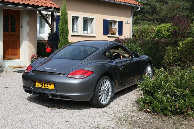 987.2 Porsche CAYMAN S, 2010, Manual, 3.4L