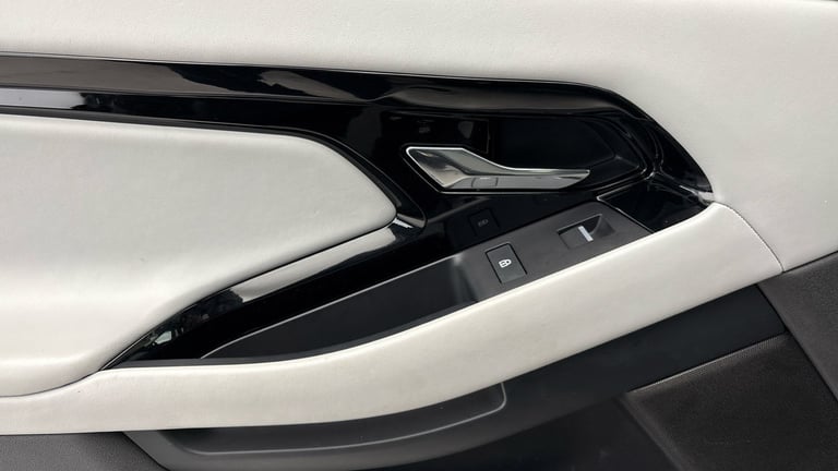 2024 Land Rover Range Rover Evoque 1.5 P300e 11.9kWh Dynamic HSE SUV 5dr Petrol Plug-in Hybrid Au...