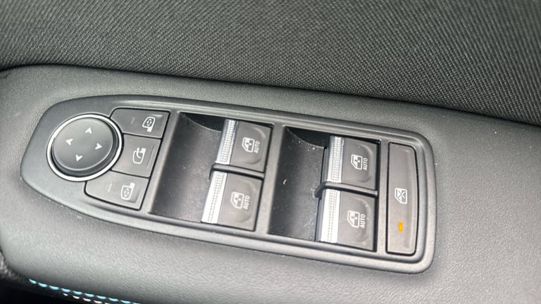 2025 Renault Symbioz 1.6 E-Tech FHEV 145 Iconic Esprit Alpine 5dr Auto Hybrid Estate Estate Hybri...