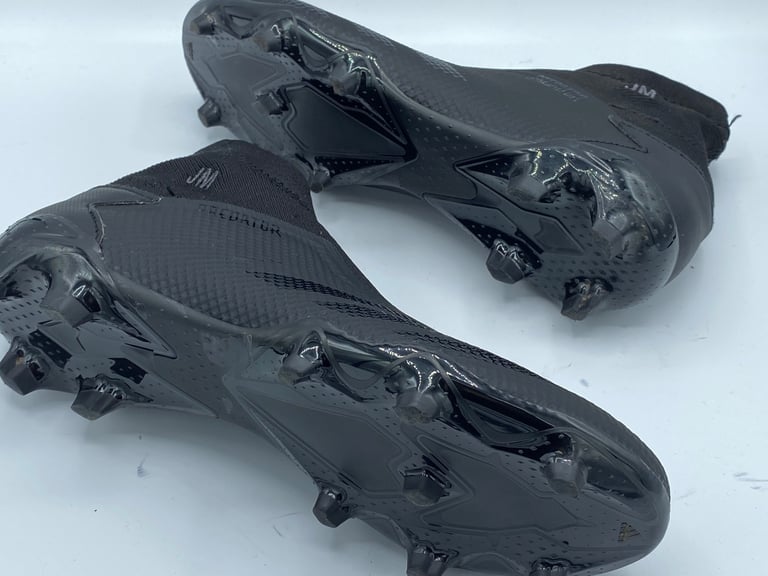 Football boots Adidas Men’s Size 8