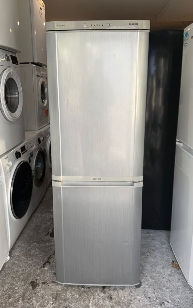 Samsung Fridge Freezer With Free Delivery N Warranty 