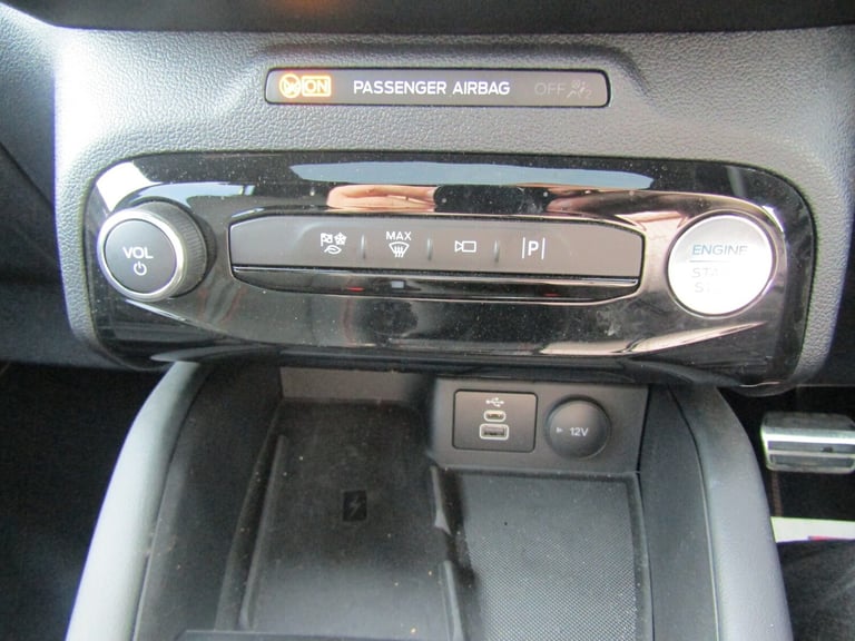 2024 Ford Kuga 2.5 PHEV ST-Line X 5dr CVT - 20'' Alloys / Tech Pack / Huge saving VS New Estate P...