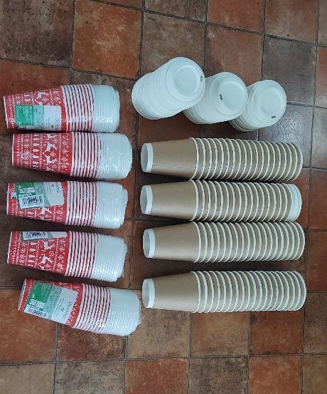 image for 126 NEW Cardboard Cups & Lids, £10