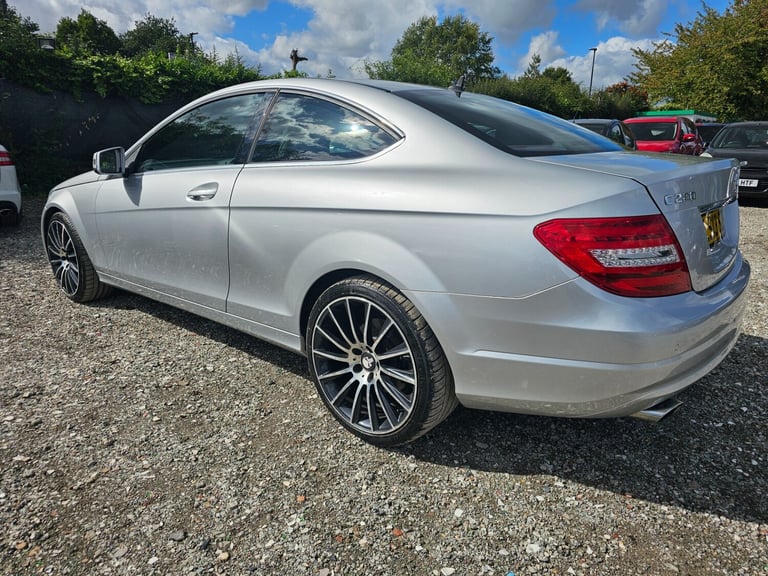 2013 Mercedes-Benz C-Class C220 CDI BlueEFFICIENCY Executive SE 2dr Auto COUPE Diesel Automatic