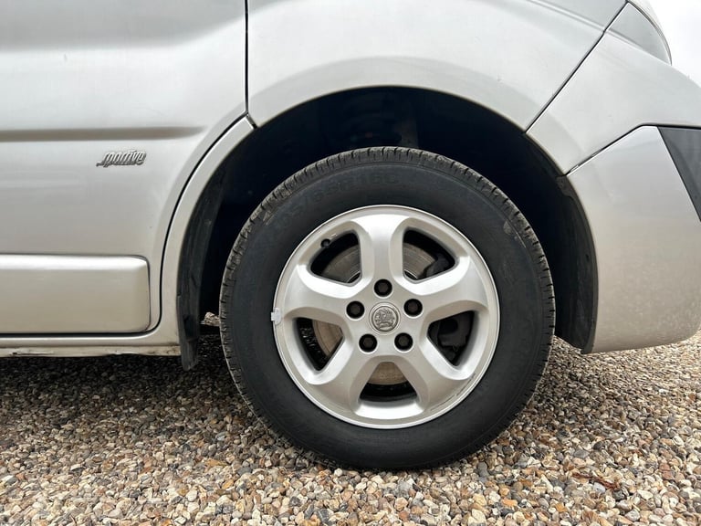 2013 Vauxhall Vivaro 2.0 2900 CDTi Sportive FWD L3 4dr PANEL VAN Diesel Manual