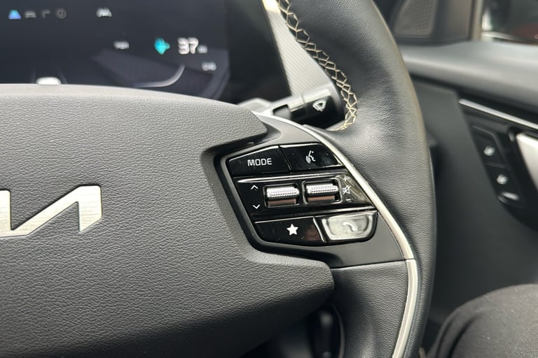  Kia Ev6 77.4kwh Gt Line S Hatchback 5dr Electric Auto Awd 320 Bhp Electric