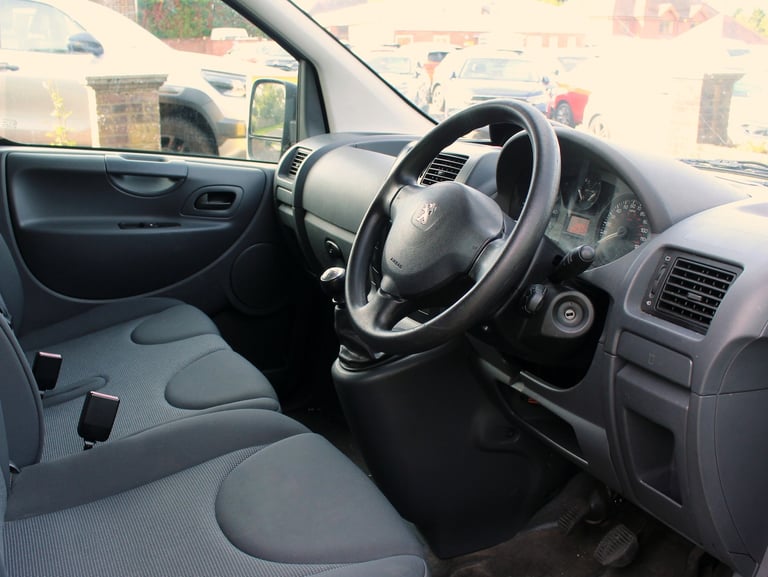 2016 Peugeot Expert Tepee 2.0 HDi Comfort L1 MPV 5dr Diesel Manual WAV (5/6