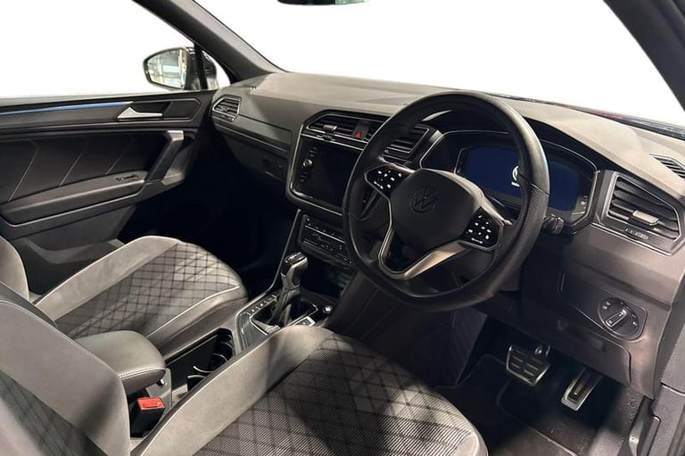 2023 Volkswagen Tiguan 2.0 TDI R-Line 5dr DSG ESTATE DIESEL Automatic