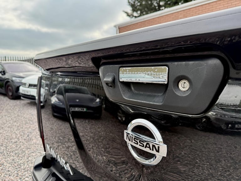 2020 Nissan Navara 2.3 dCi N-Guard Auto 4WD Euro 6 4dr PICK UP Diesel Automatic