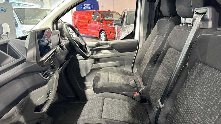  Ford Transit Custom 2.5 PHEV 232ps H1 Van Trend Auto Van Plug-In Hy Automatic