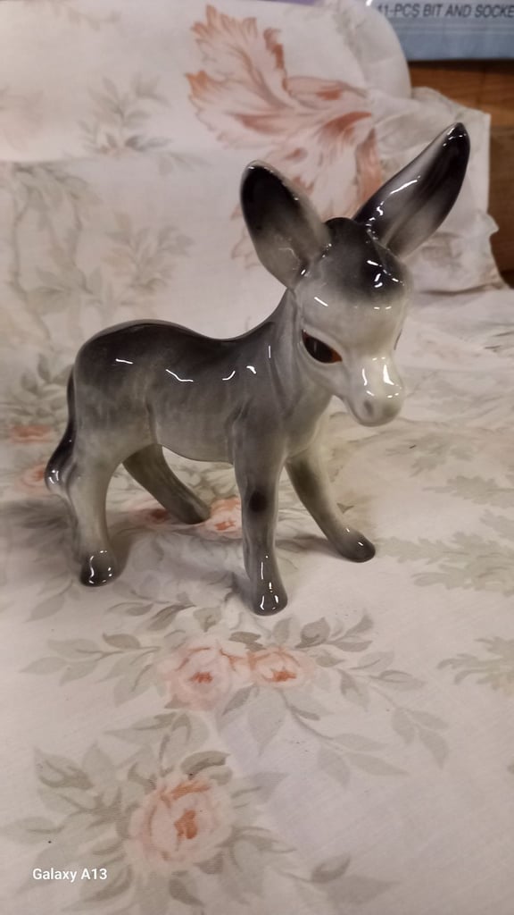 ANIMAL POTTERY 
