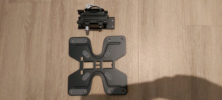 Ross TV wall mount