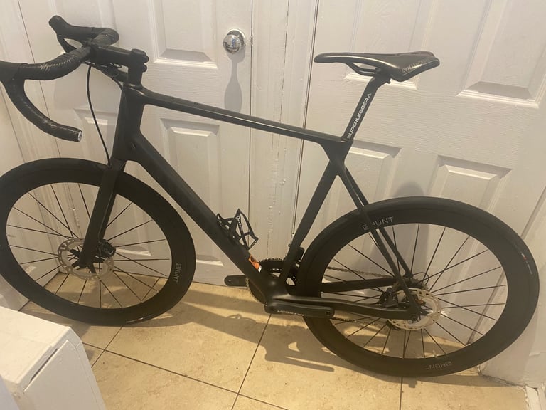 Bike Club-Canyon Endrance CF SL Disc 8.0 Di2 Carbon Road Bike
