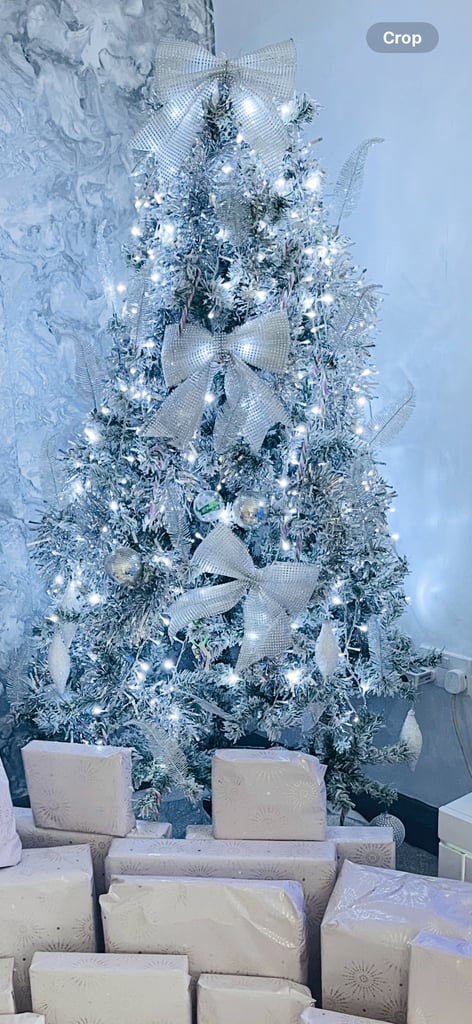 6ft snowy Christmas tree 