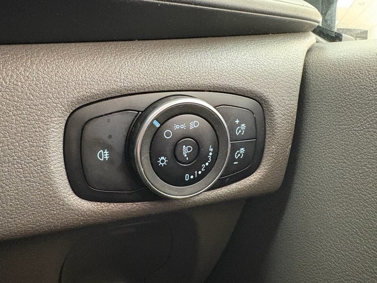 2018 Ford Transit Custom 2.0 TDCi 105ps Low Roof Van PANEL VAN DIESEL Manual