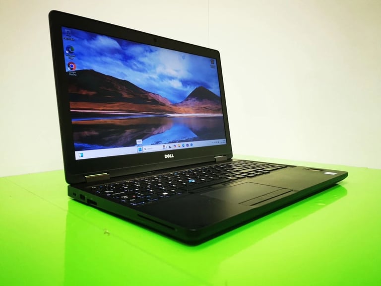 image for Dell Laptop – Intel Core i7 7th Gen | 8GB RAM | 256GB SSD | Windows 11 Pro | Free UK Delivery