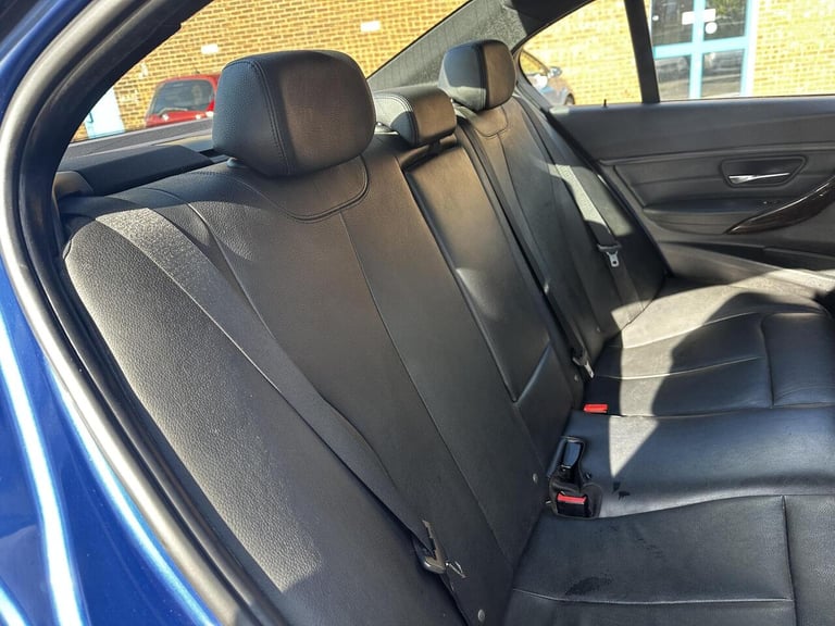 2015 BMW 3 Series Saloon (2011 - 2015) Saloon Petrol Automatic