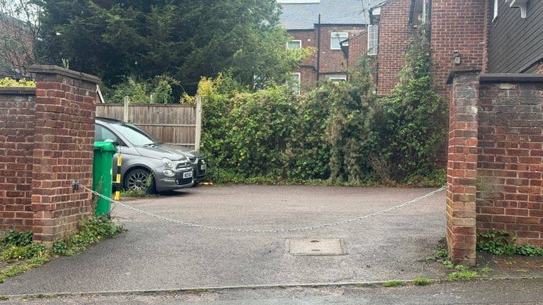 🚗 Long-Term Parking Space – 2 Minutes from Nottingham City & Victoria Centre!