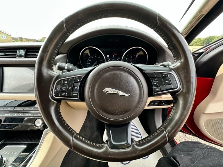 2017 Jaguar XF 2.0d Prestige Auto Euro 6 (s/s) 4dr Saloon Diesel Automatic