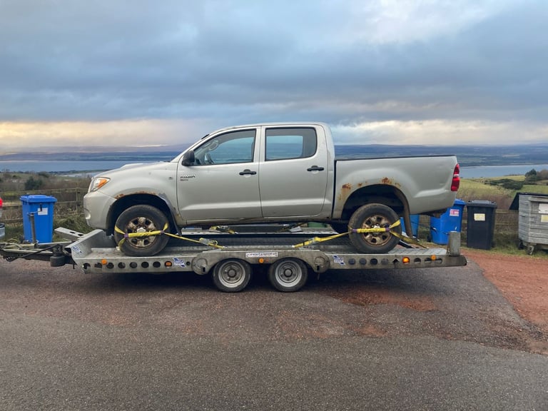 Wanted Toyota Hilux pickup, 4x4, single or double cab, any age & condition