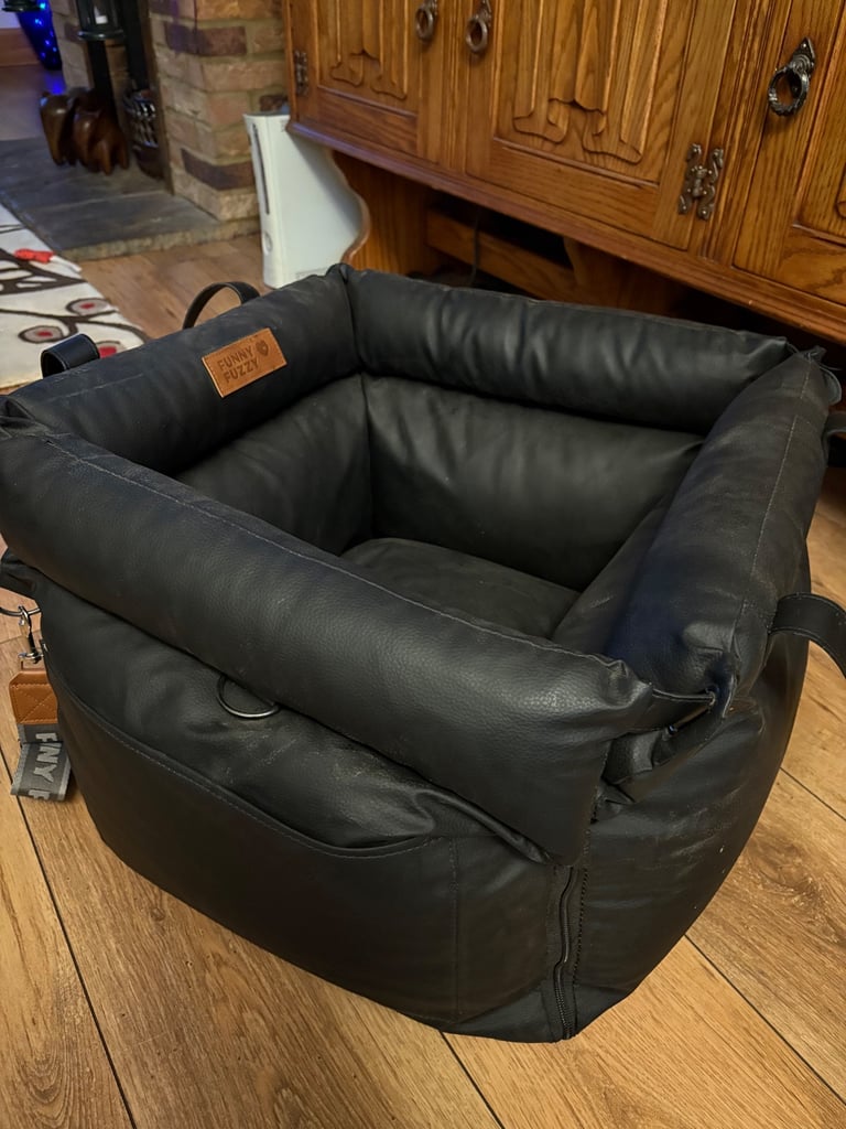 Funny fuzzy soft leather portable dog car seat 