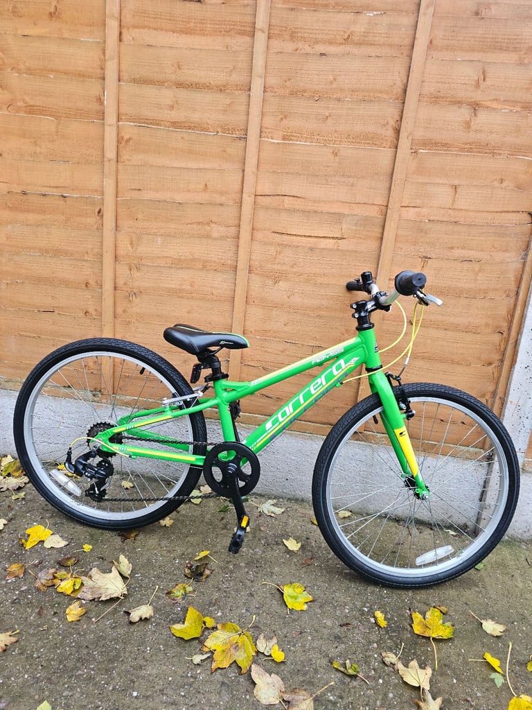 BIKE 24" WHEEL CARRERA LIGHTWEIGHT 6-SPEED HYBRID - Age Range 7-11 Years £128
