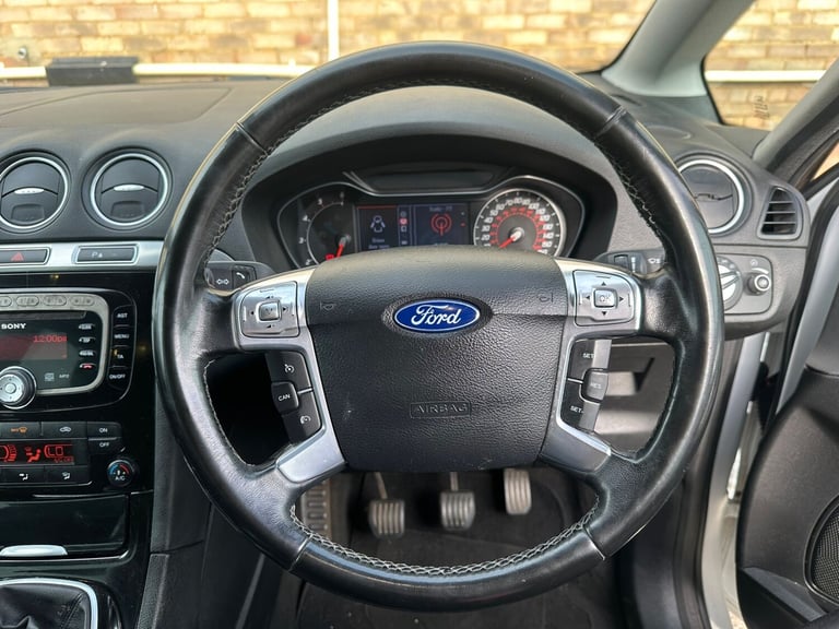 2011 Ford S-Max 2.0 TDCi 140 Titanium 5dr MPV Diesel Manual